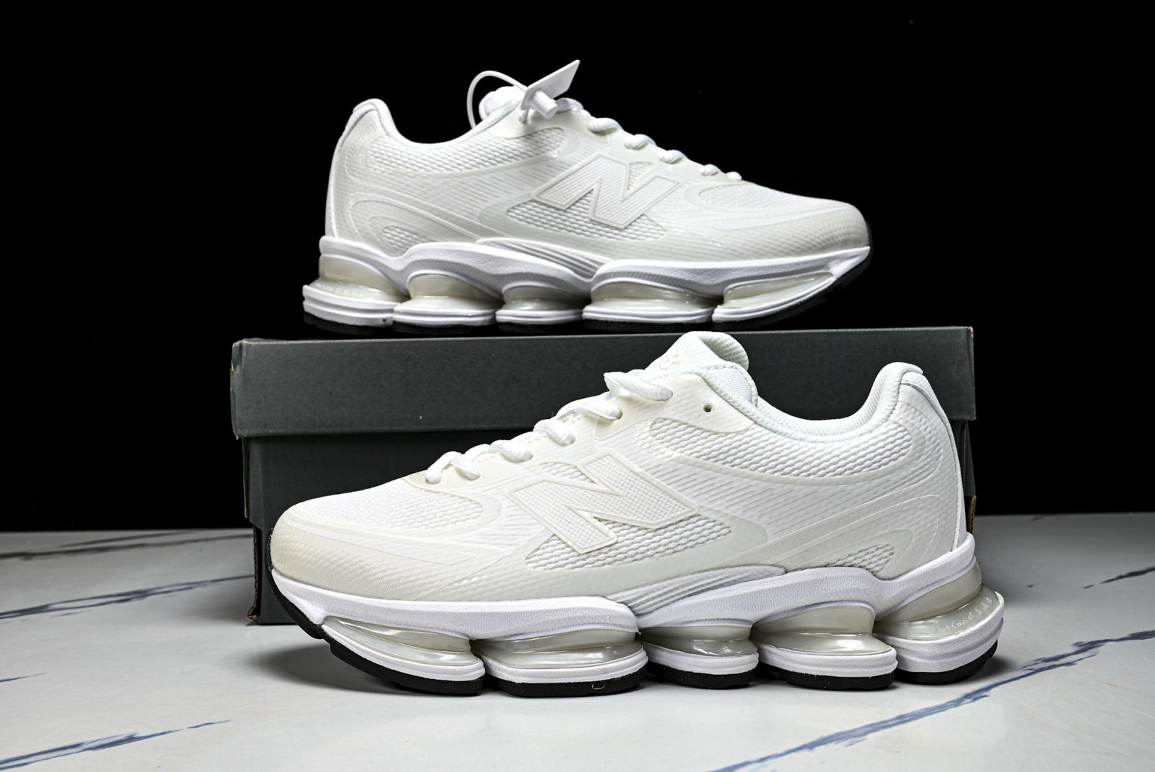 NB2000 尺码36-46.5

纯原版出品-New Balance 新百伦 M2000系列  时尚百