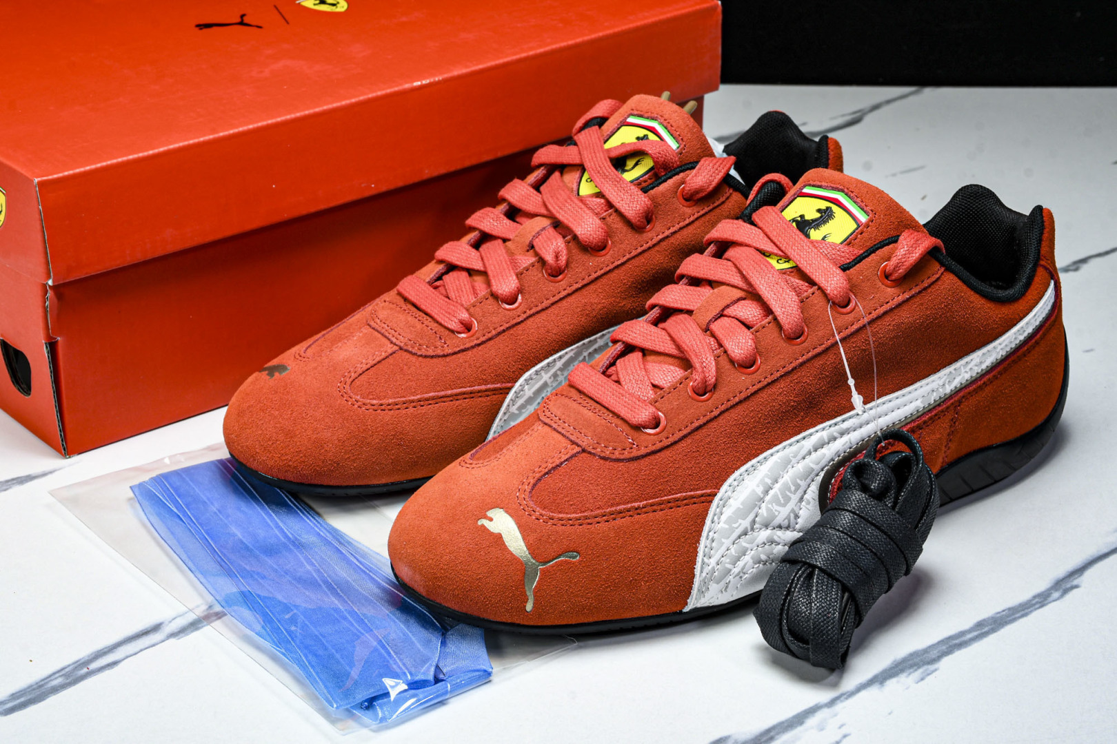 Puma 尺码36-45

纯原版出品-The Open Product x Puma Speedcat