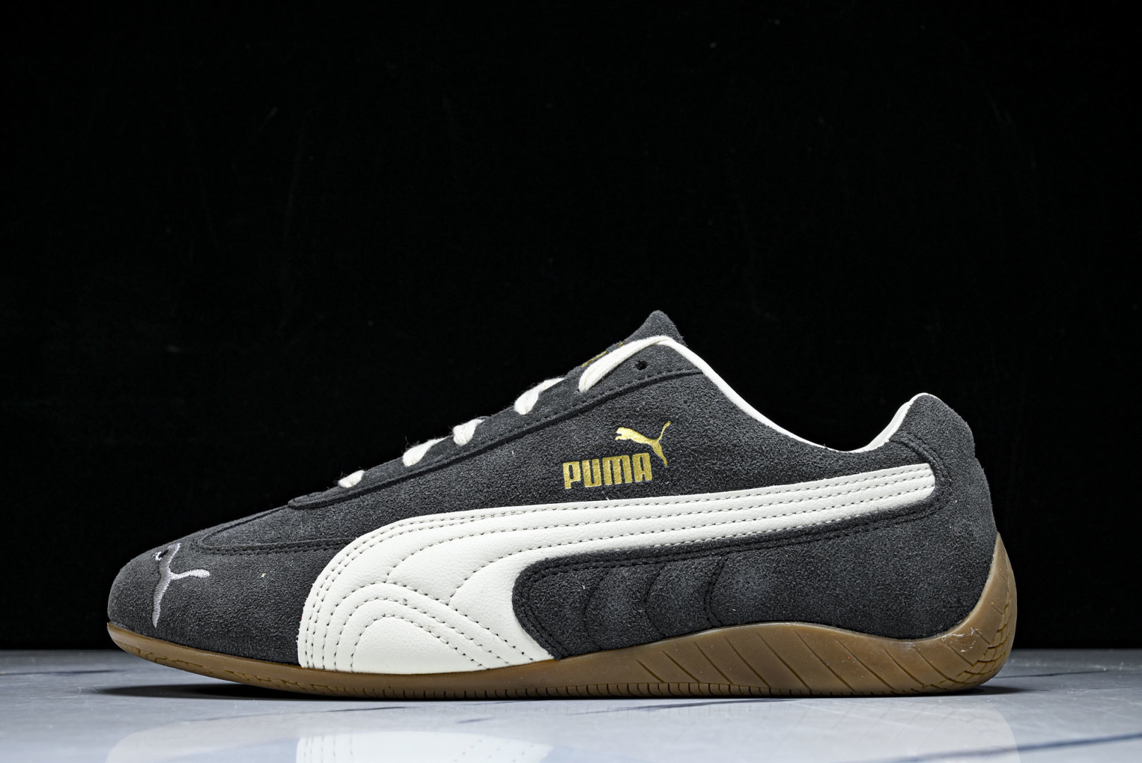 Puma 尺码36-45

纯原版出品-The Open Product x Puma Speedcat