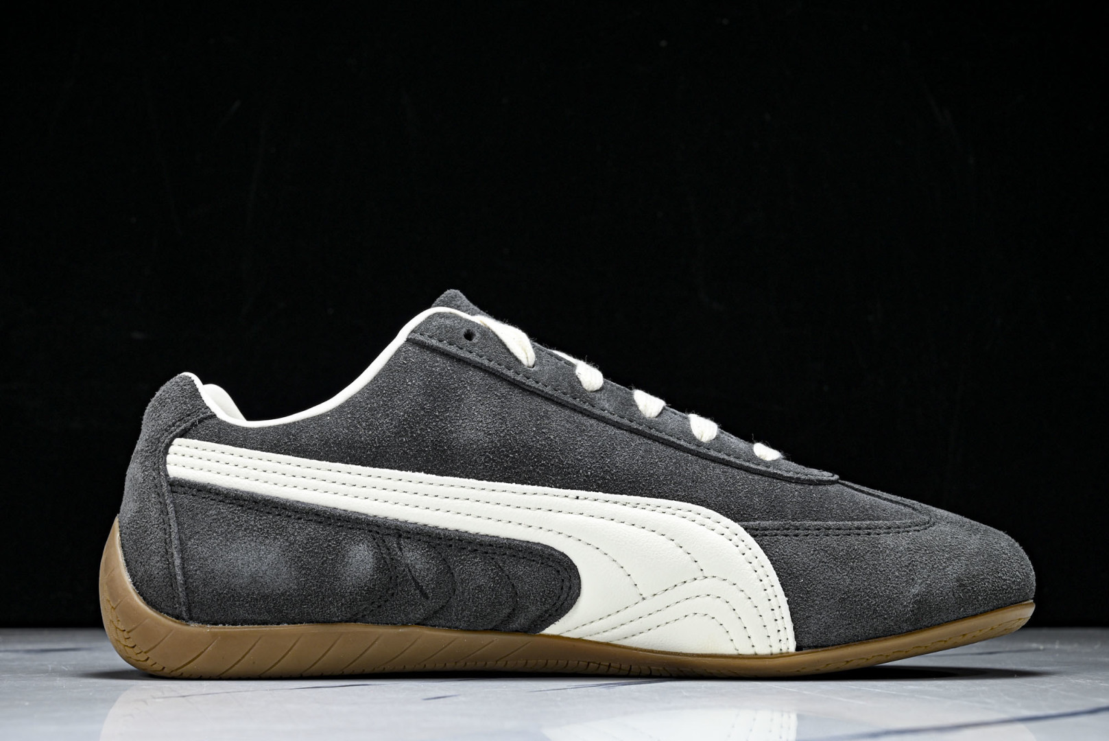 Puma 尺码36-45

纯原版出品-The Open Product x Puma Speedcat