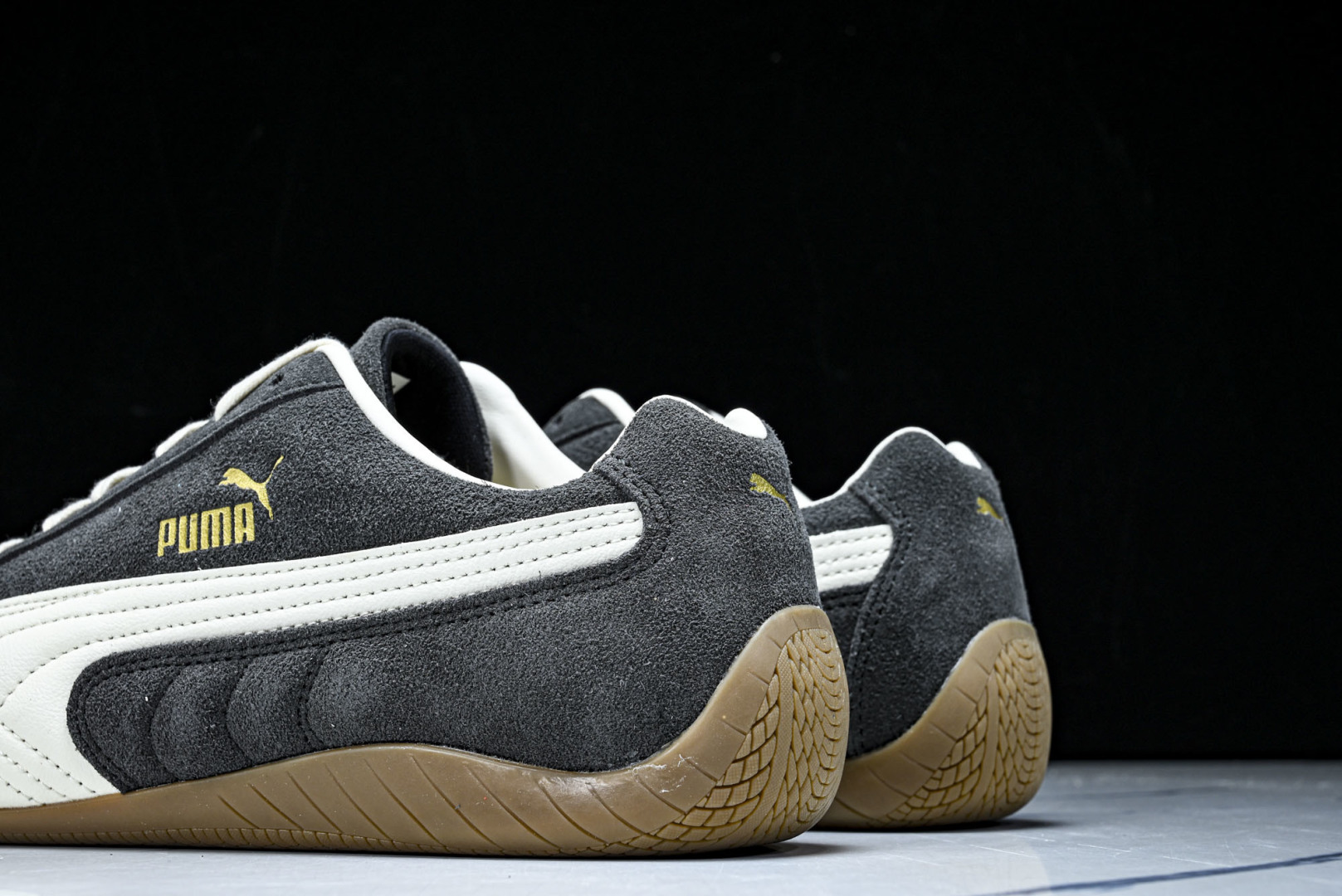 Puma 尺码36-45

纯原版出品-The Open Product x Puma Speedcat