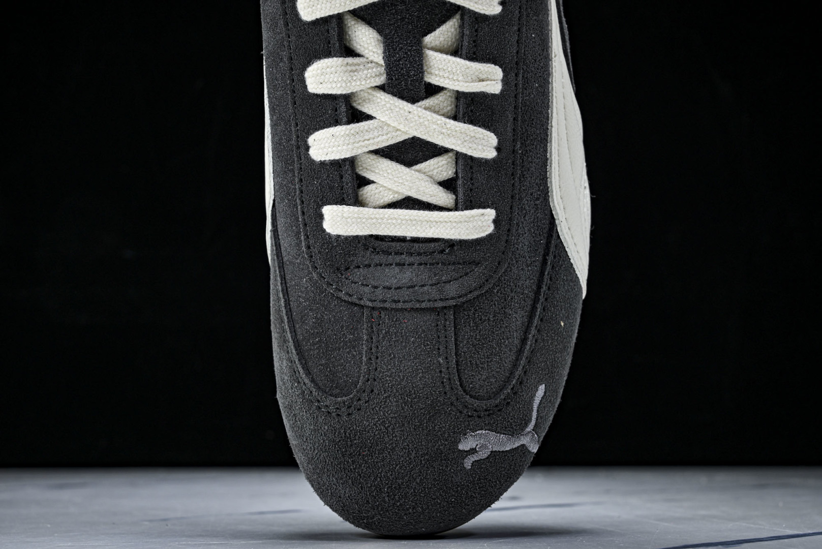 Puma 尺码36-45

纯原版出品-The Open Product x Puma Speedcat