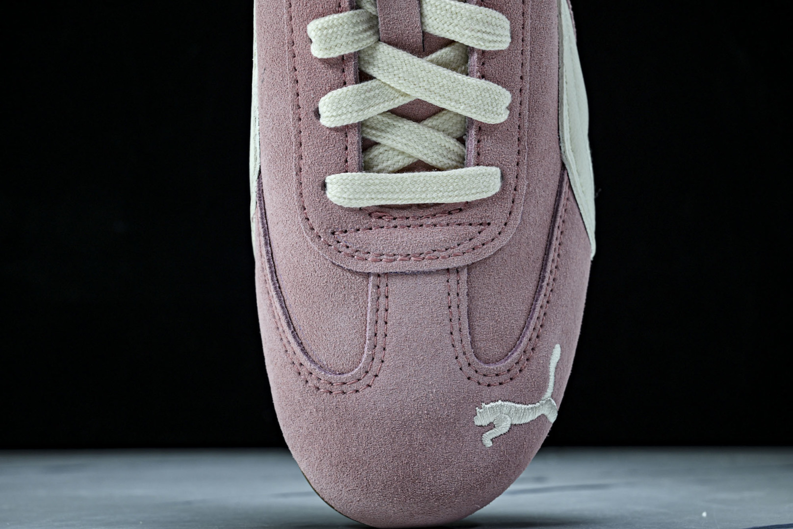 Puma 尺码36-45

纯原版出品-The Open Product x Puma Speedcat