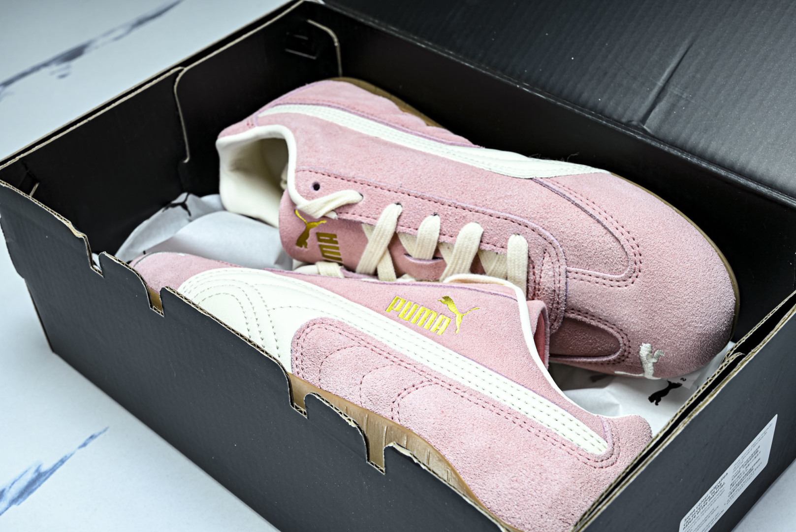 Puma 尺码36-45

纯原版出品-The Open Product x Puma Speedcat