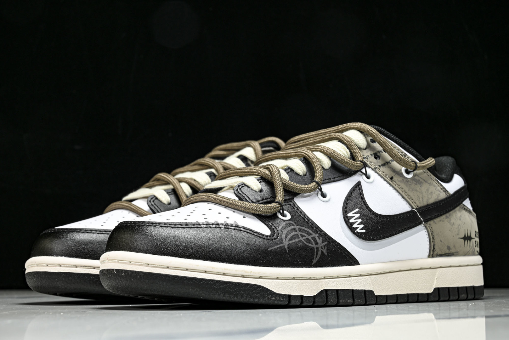 Dunk 尺码:36-46纯原出品-SB Dunk Low 绑带白灰色 SB低帮运动休闲板鞋 DD150
