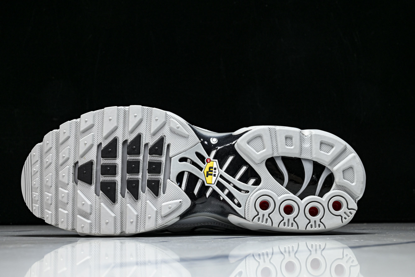MAX 尺码:36-46纯原出品-AIR MAX PLUS PRM男女士同款气垫跑步鞋 HQ3029-0