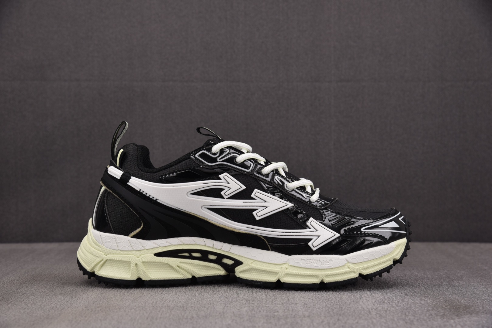 OFF 尺码36-47纯原版出品-OFF-WHITE Be Right Back 黑白 YZ002尺码3