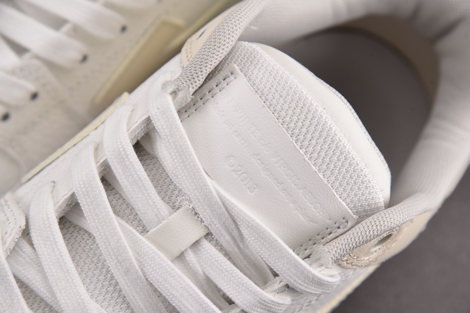 OFF 尺码36-47纯原版出品-OFF-WHITE 米白绿 YZ002尺码36 37 38 39 40
