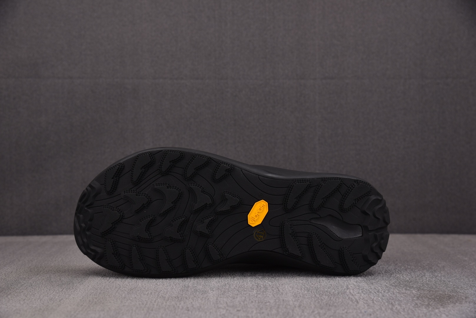 Roa 户外登山鞋 尺码:39-45纯原-Roa Hiking户外登山鞋 尼龙面黑棕色 ROA 黑棕尺码