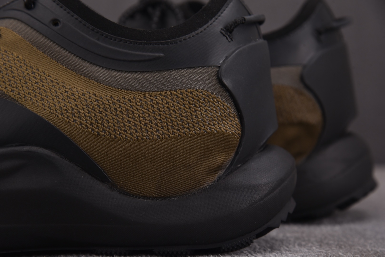 Roa 户外登山鞋 尺码:39-45纯原-Roa Hiking户外登山鞋 尼龙面黑棕色 ROA 黑棕尺码