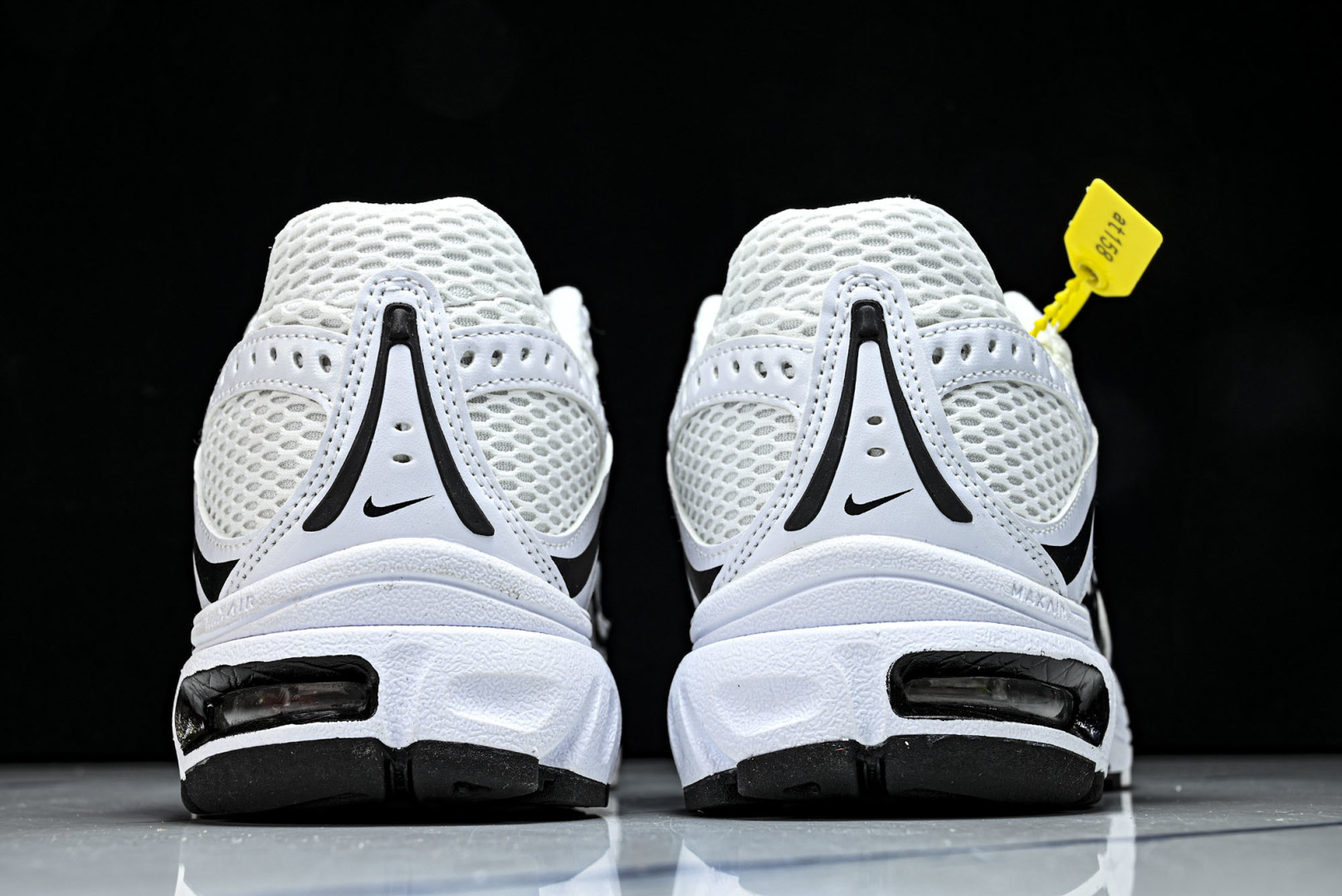 NK Air Max Moto 2K 耐克新款复古气垫跑步鞋 HQ2056_CM_4 尺寸 36 36.