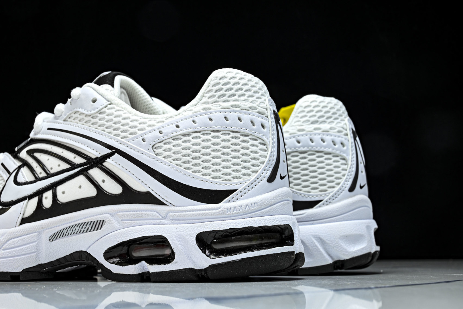 NK Air Max Moto 2K 耐克新款复古气垫跑步鞋 HQ2056_CM_4 尺寸 36 36.