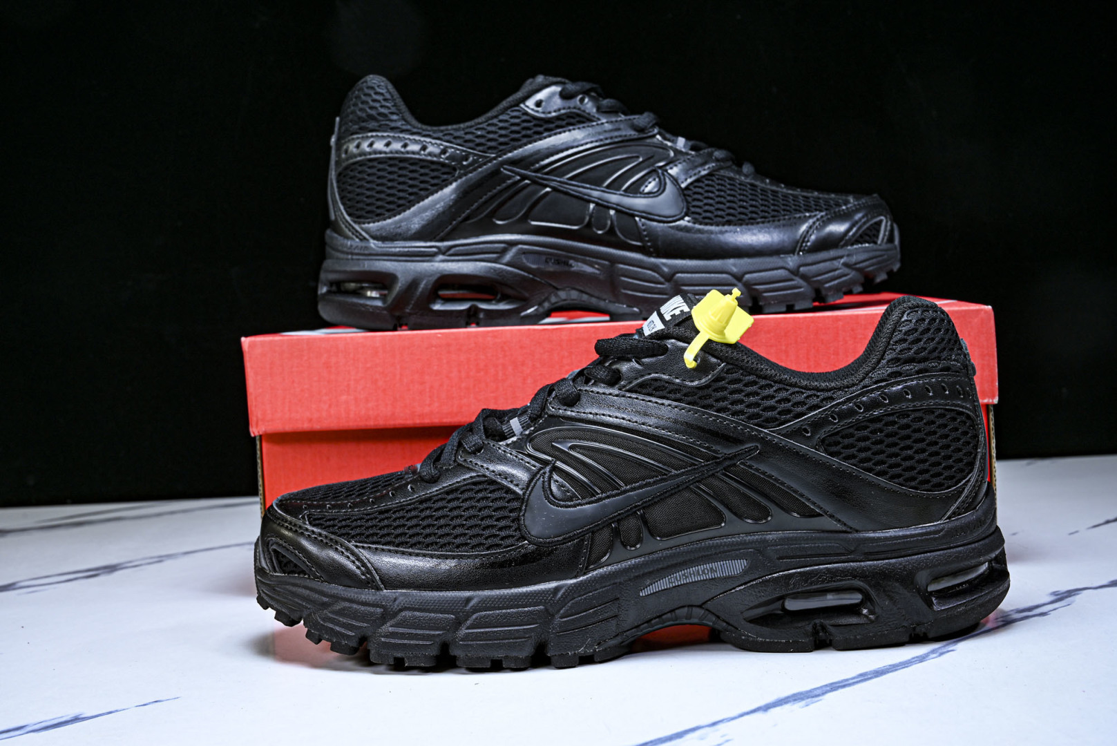 NK Air Max Moto 2K 耐克新款复古气垫跑步鞋 HQ2056-001 尺寸 36 36.5