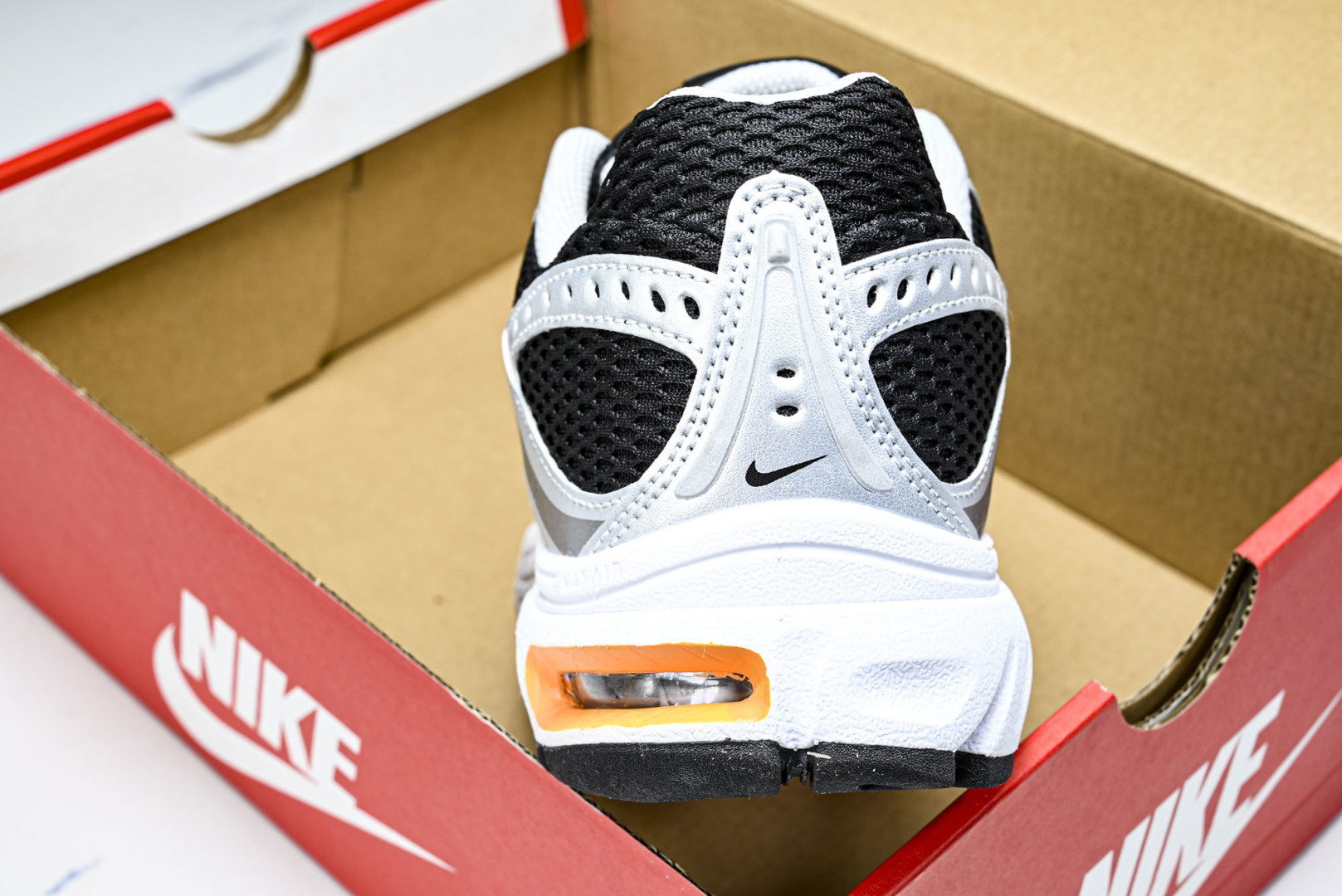 NK Air Max Moto 2K 耐克新款复古气垫跑步鞋 HQ2056_CM_3 尺寸 36 36.