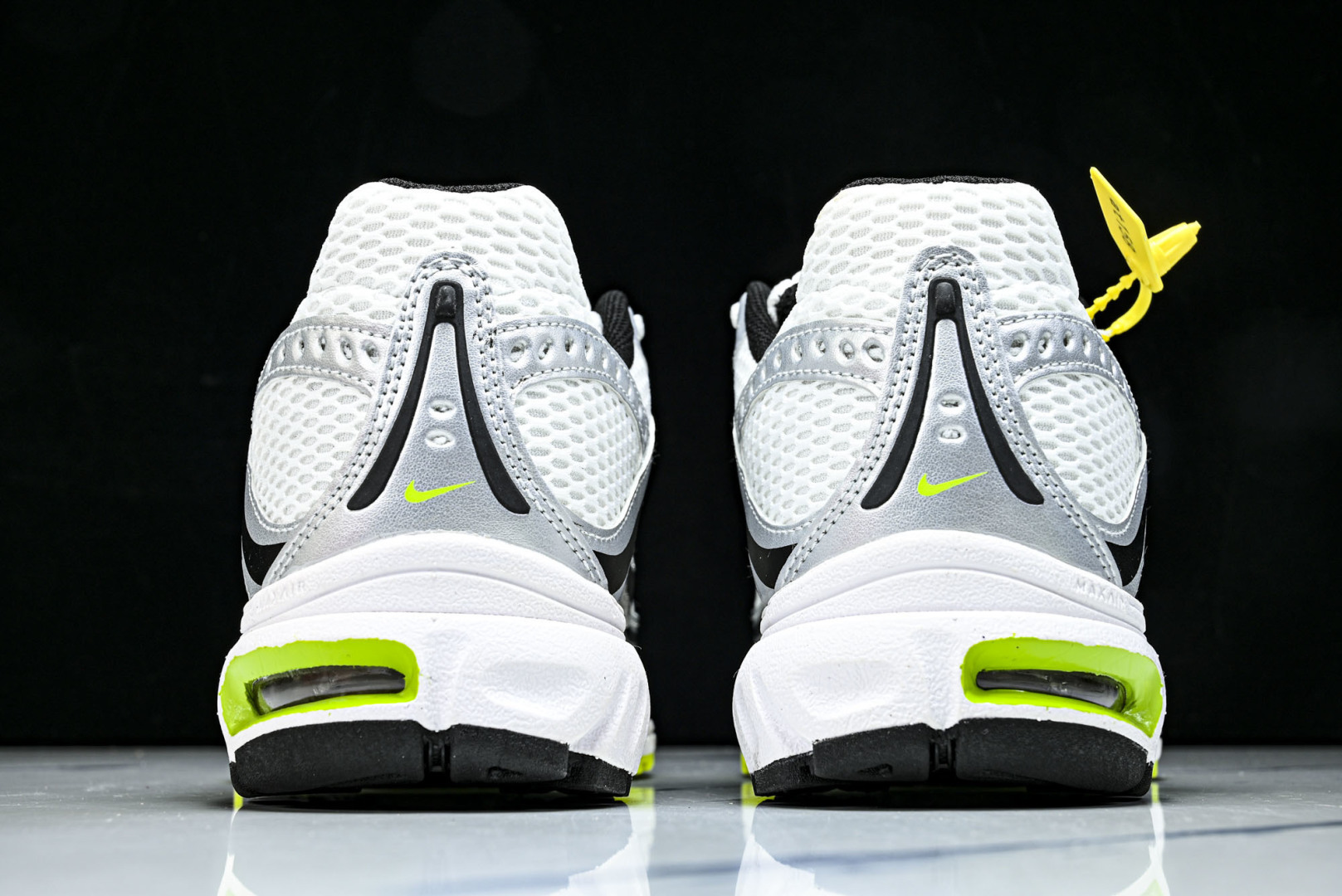 NK Air Max Moto 2K 耐克新款复古气垫跑步鞋 HQ2056_CM_5 尺寸 36 36.