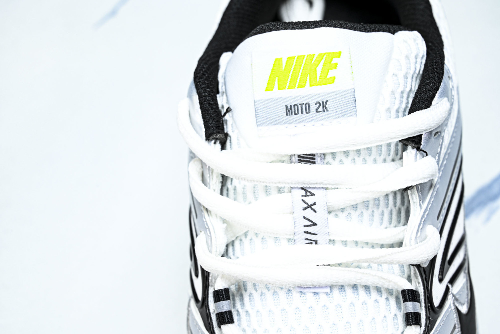 NK Air Max Moto 2K 耐克新款复古气垫跑步鞋 HQ2056_CM_5 尺寸 36 36.