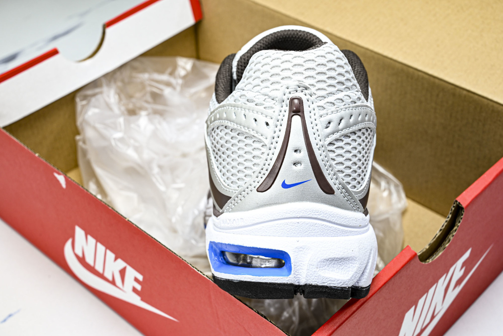 NK Air Max Moto 2K 耐克新款复古气垫跑步鞋 HQ2056_CM_尺寸 36 36.5 