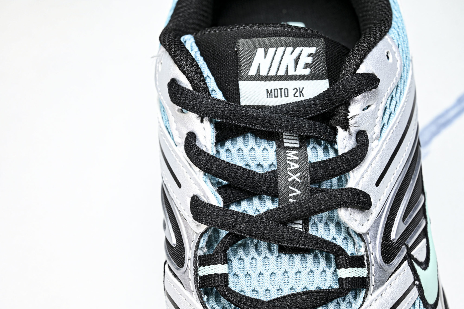 NK Air Max Moto 2K 耐克新款复古气垫跑步鞋 HQ2056-006 尺寸 36 36.5