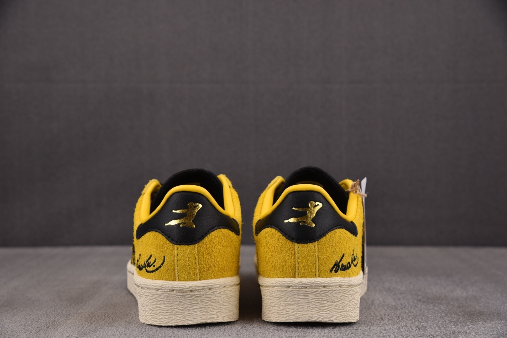 Originals 尺码:36-45纯原出品-Jabbar Low Bruce Lee Game of