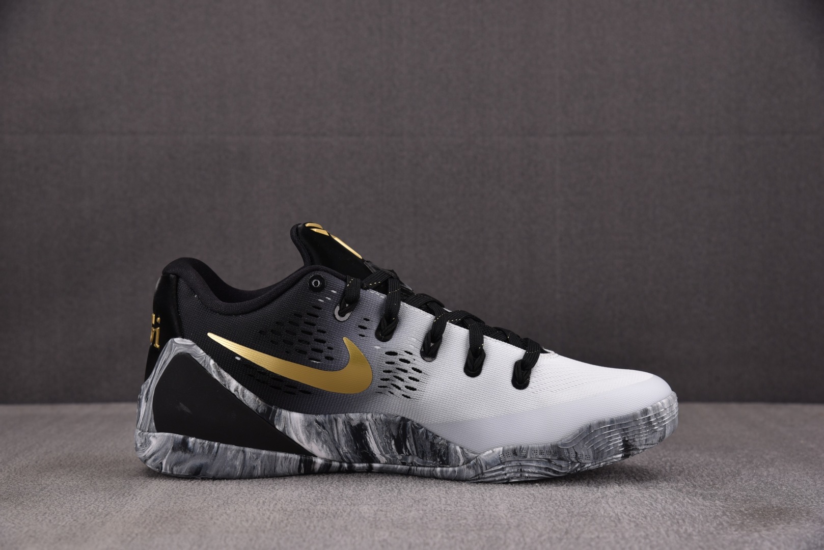 科比9 尺码:40-48.5纯原出品-Kobe 9 EM Low Protro Mambacita 黑白