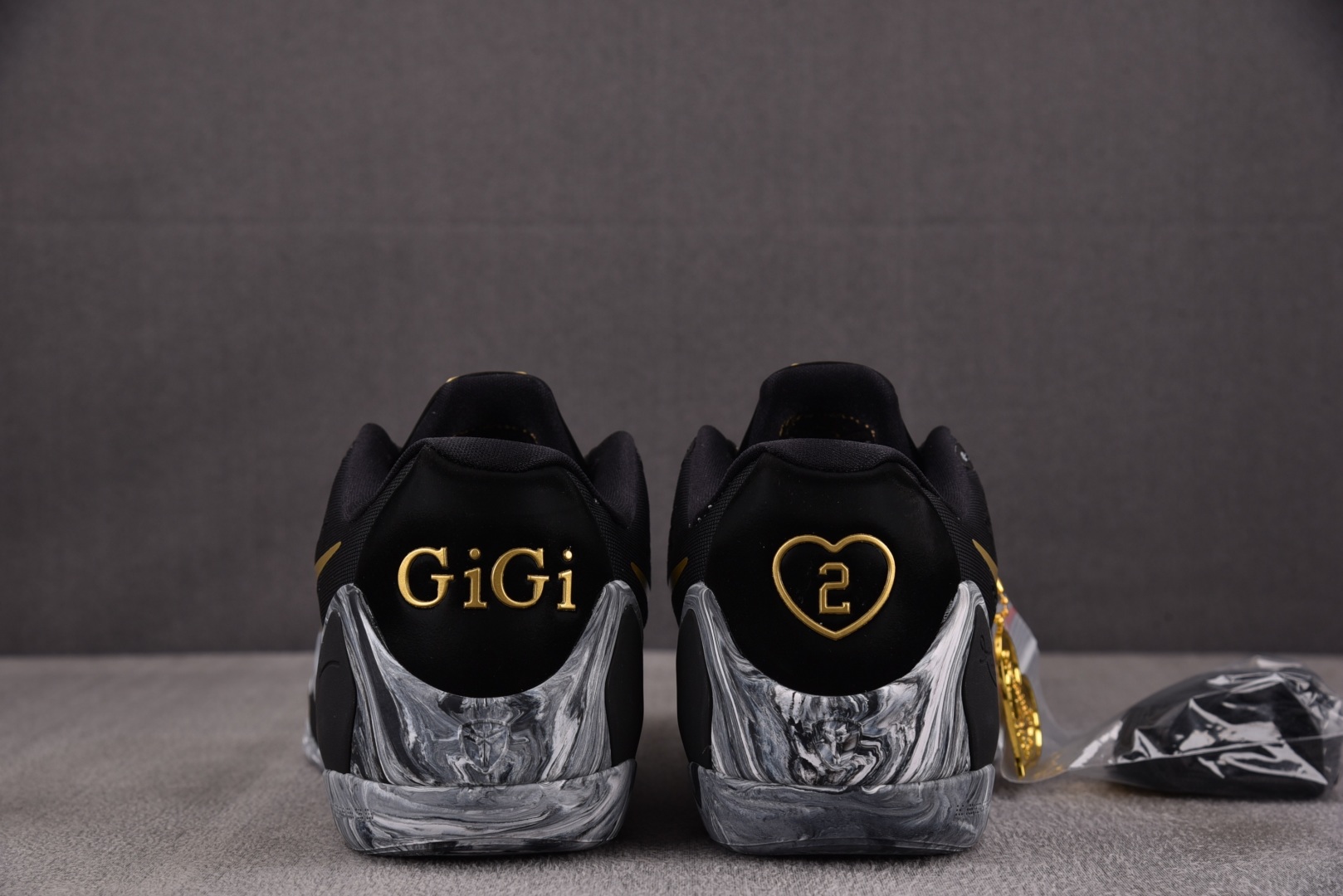 科比9 尺码:40-48.5纯原出品-Kobe 9 EM Low Protro Mambacita 黑白