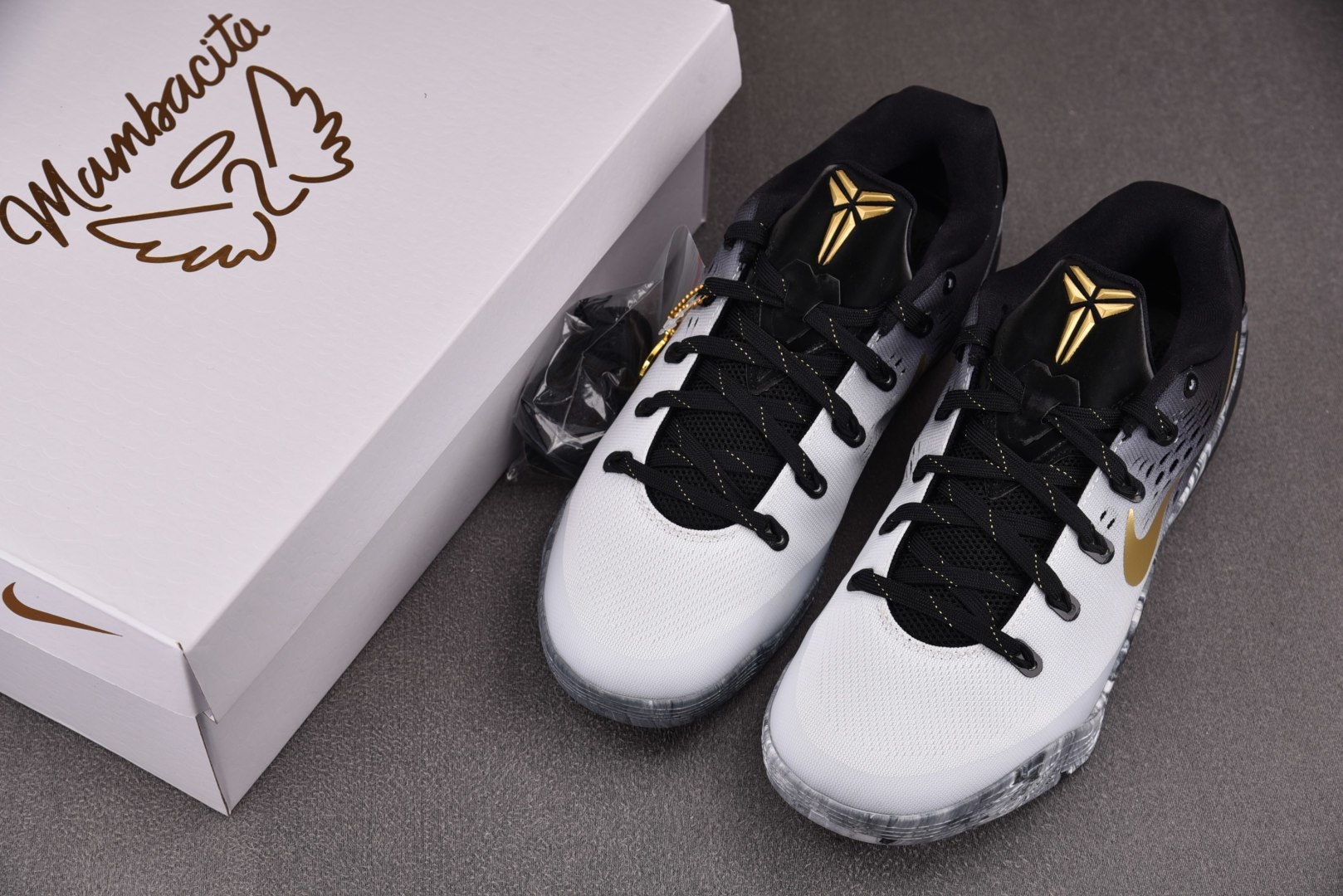 科比9 尺码:40-48.5纯原出品-Kobe 9 EM Low Protro Mambacita 黑白