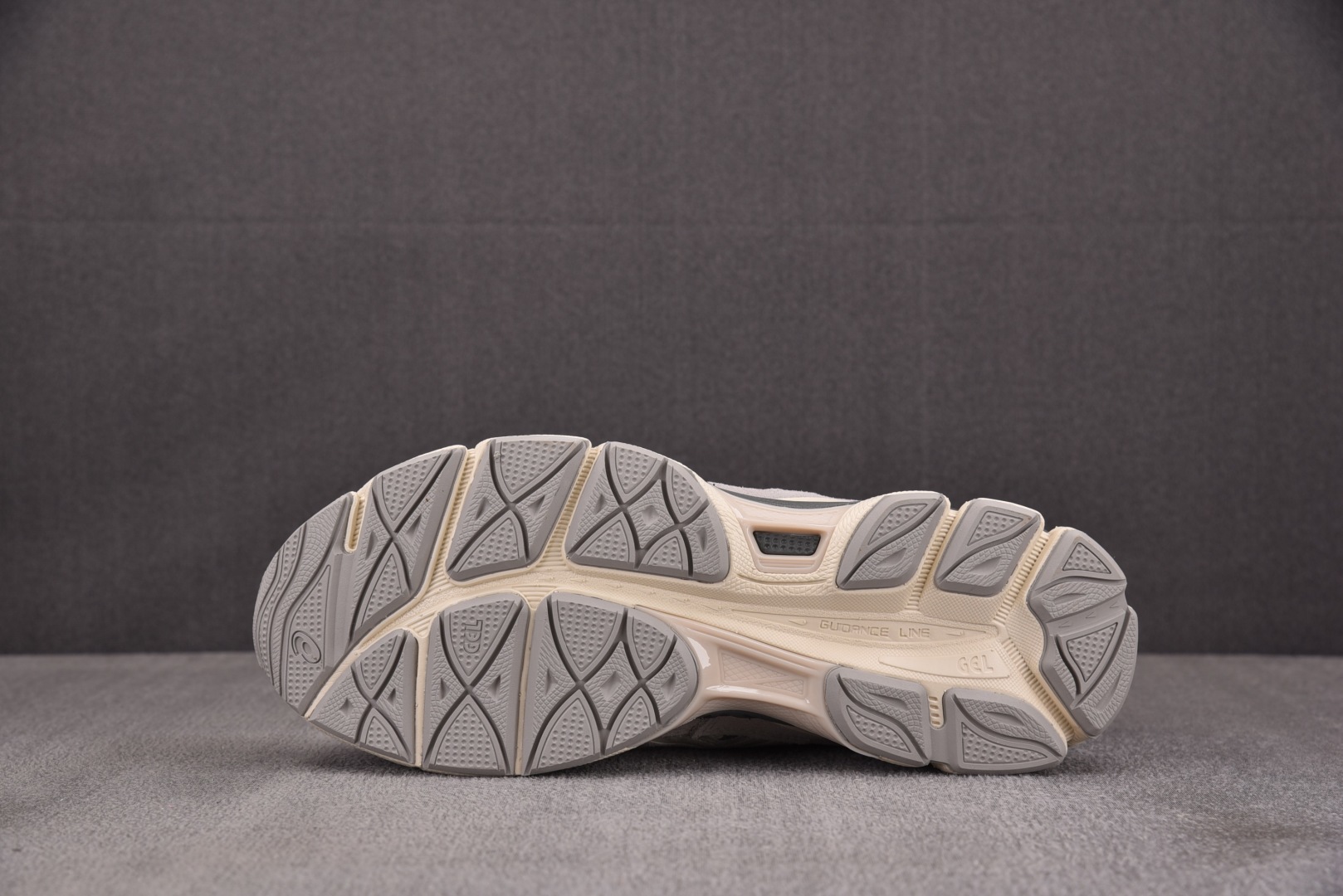 Asics 尺码:36-47纯原出品 ASICS Gel-NYC Oyster Grey 灰色 1201