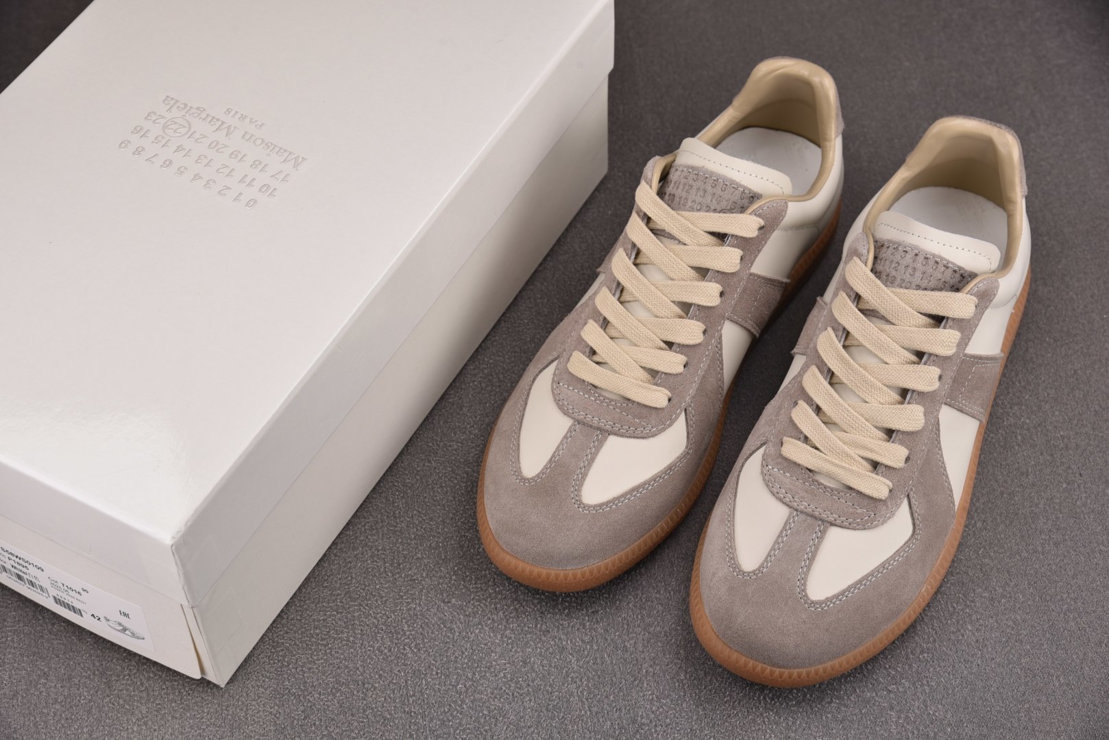 马吉拉 尺码:35-45纯原出品-Maison Margiela 梅森·马吉拉德训鞋 白棕 YZ022尺