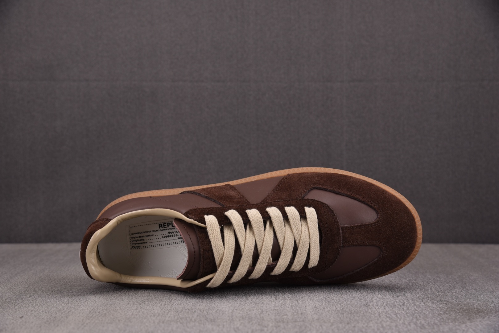 马吉拉 尺码:35-45纯原出品-Maison Margiela 梅森·马吉拉德训鞋 咖啡色 YZ022