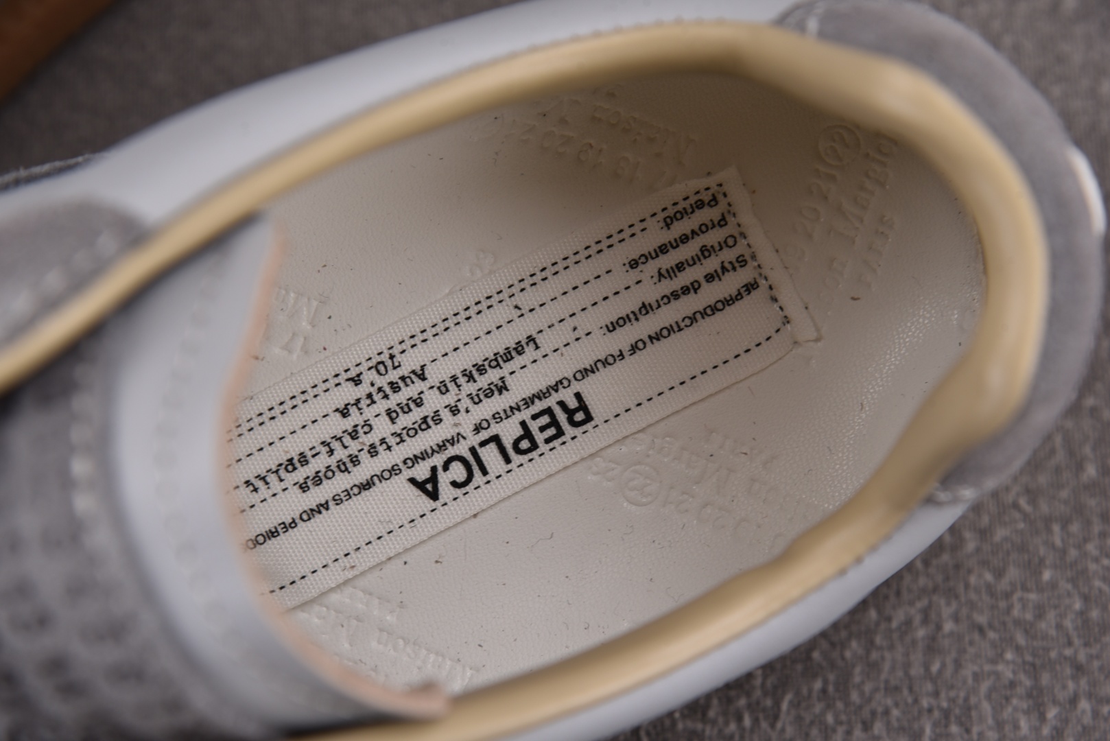 马吉拉 尺码:35-45纯原出品-Maison Margiela 梅森·马吉拉德训鞋 浅灰 YZ022尺