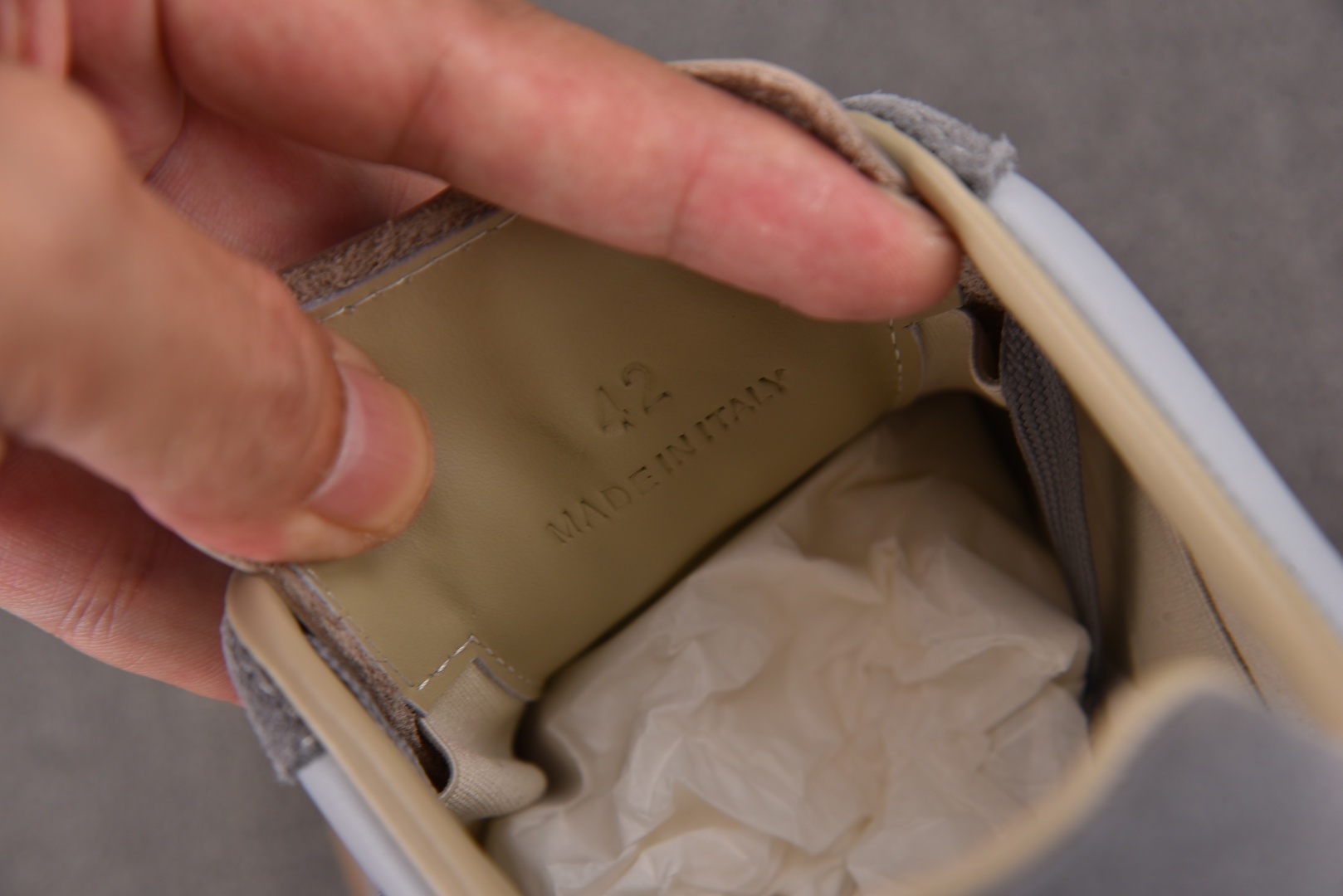 马吉拉 尺码:35-45纯原出品-Maison Margiela 梅森·马吉拉德训鞋 浅灰 YZ022尺