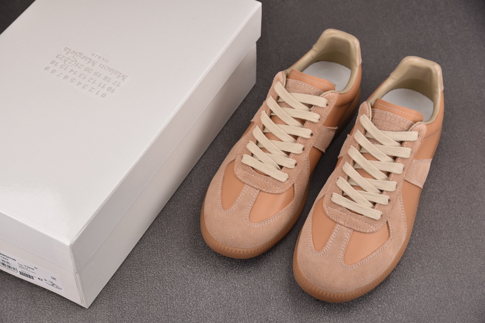 马吉拉 尺码:35-45纯原出品-Maison Margiela 梅森·马吉拉德训鞋 沙色 YZ022尺