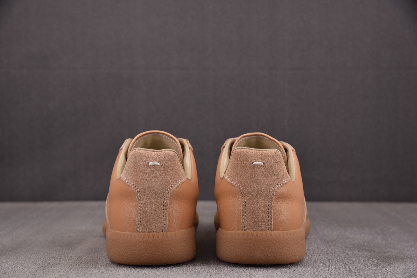 马吉拉 尺码:35-45纯原出品-Maison Margiela 梅森·马吉拉德训鞋 沙色 YZ022尺
