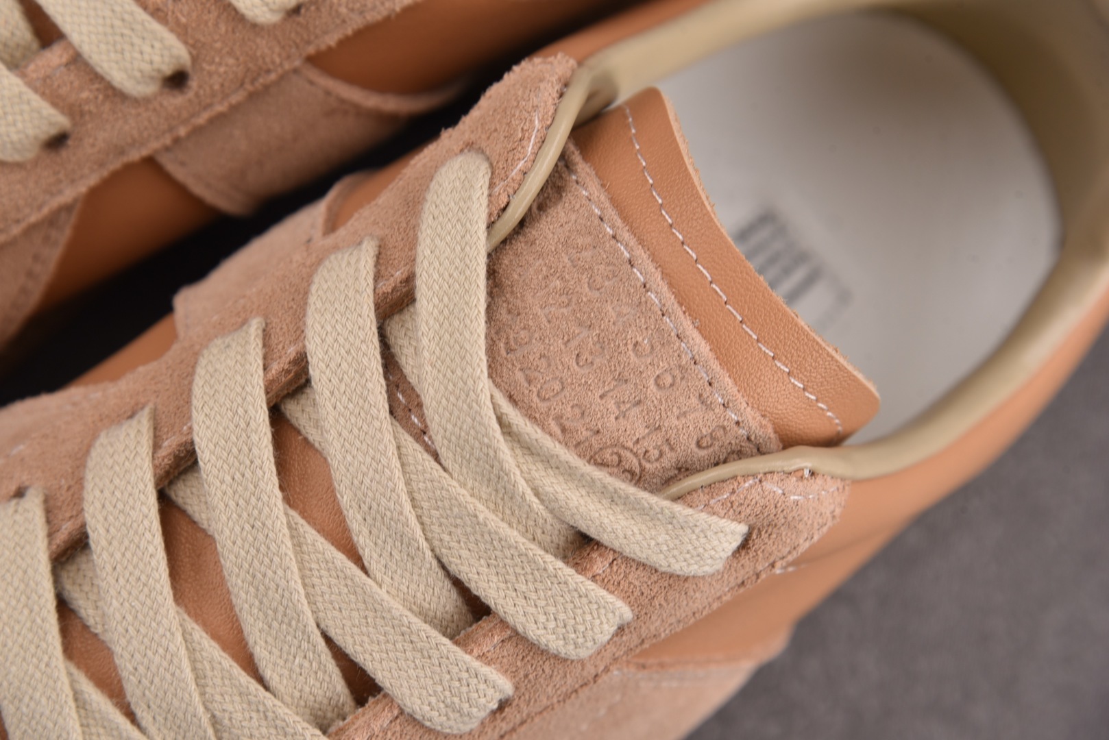马吉拉 尺码:35-45纯原出品-Maison Margiela 梅森·马吉拉德训鞋 沙色 YZ022尺