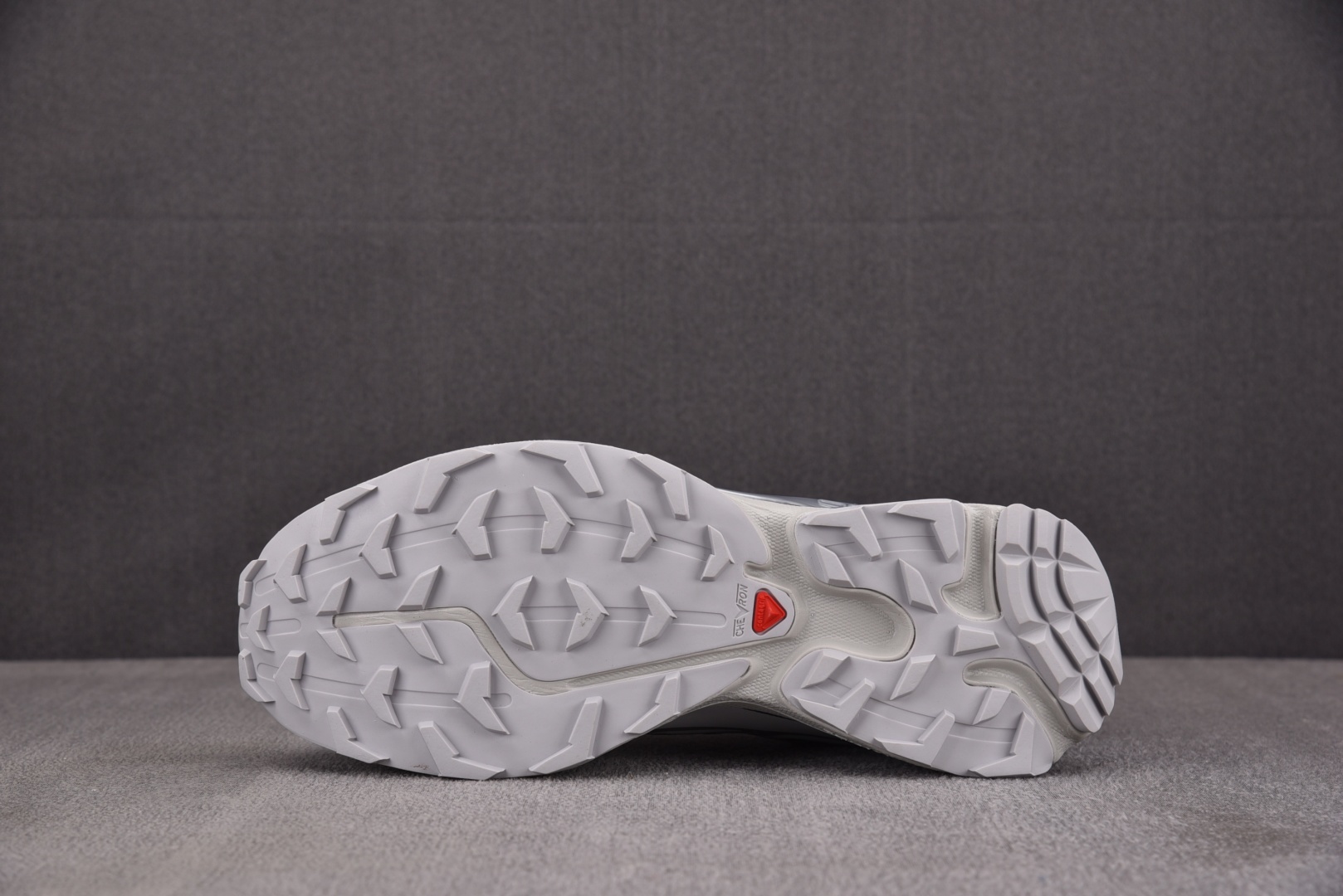 萨洛蒙 尺码:36-46纯原出品-Salomon XT-6 CAMO 银灰 YZ020尺码：36 36.