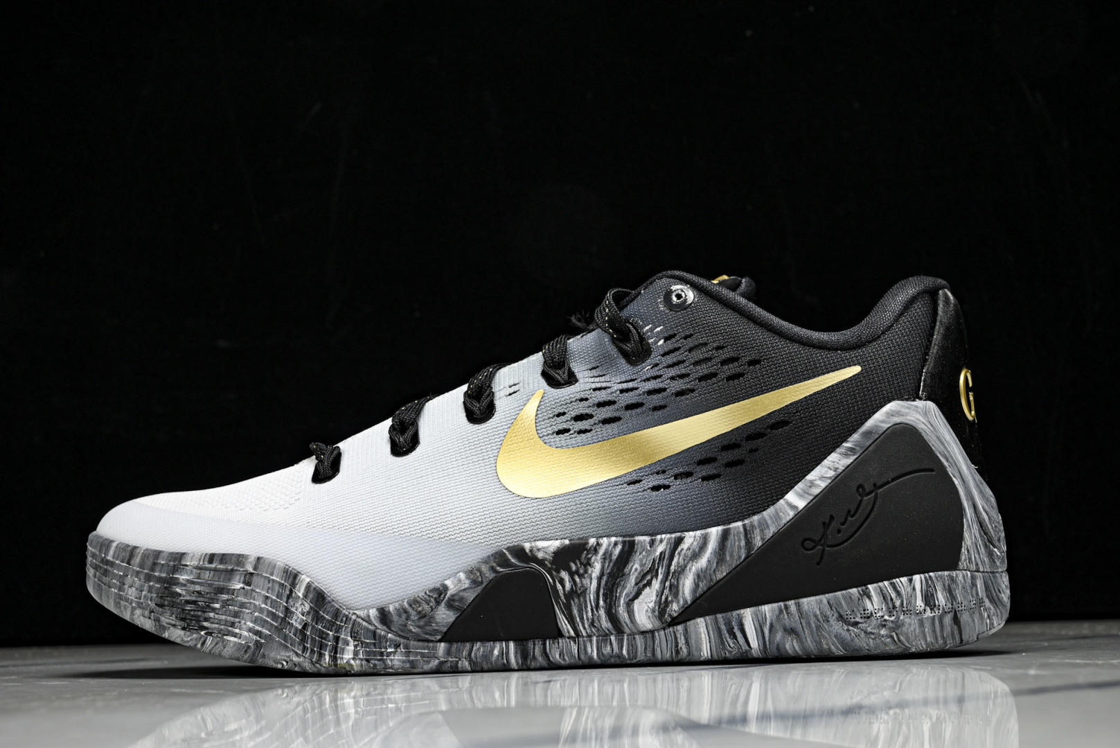 科比9 尺码:40-48.5纯原出品-Kobe 9 EM Low Protro Mambacita 黑白