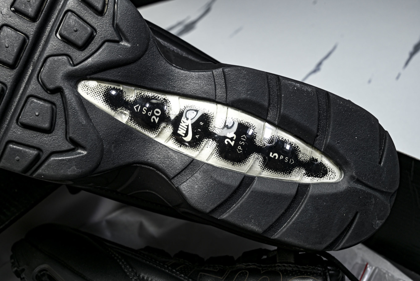MAX95 尺码:40-47.5纯原出品-Supreme x Nike Air Max 95 Lux 联