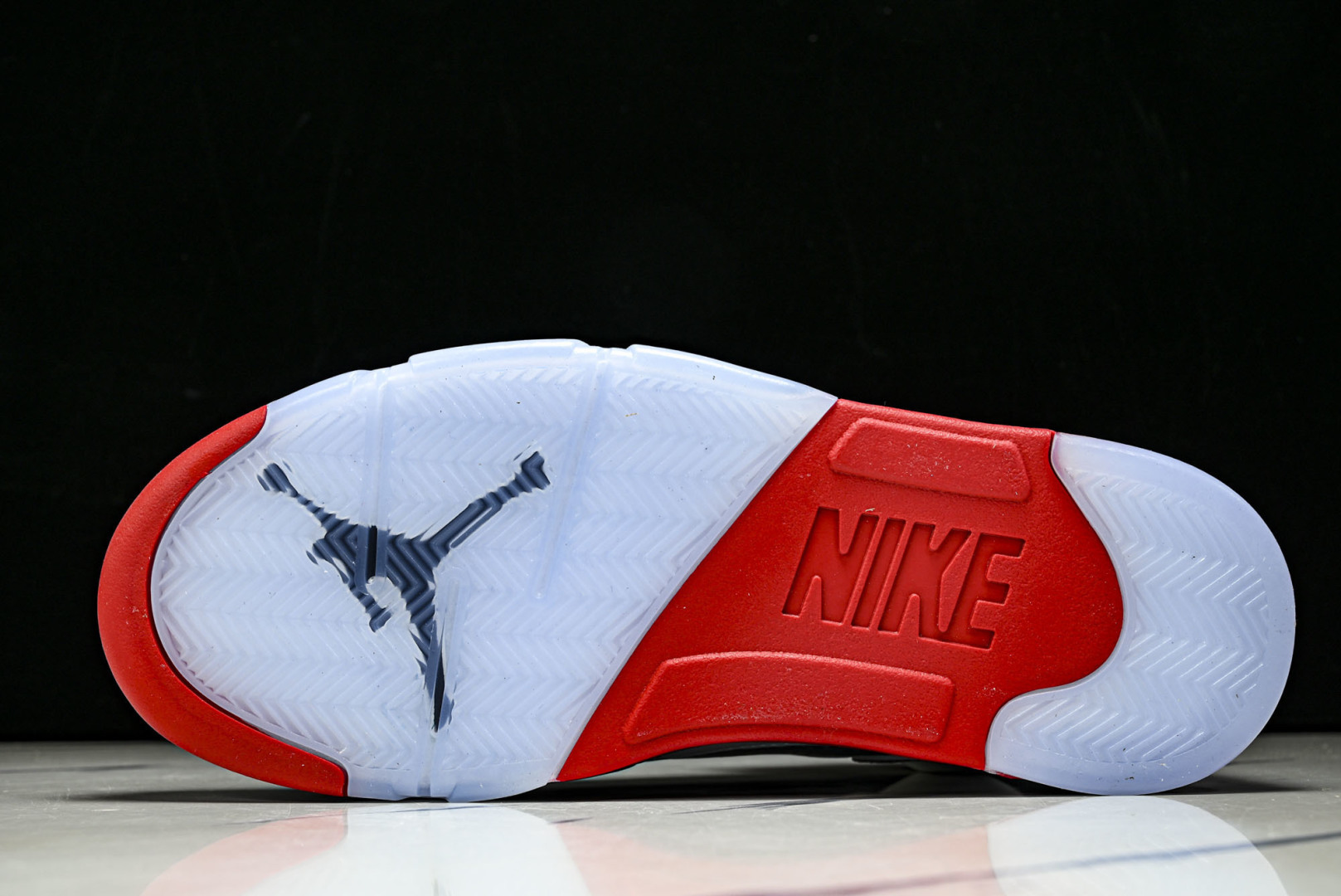 AJ5 尺码40.5-47.5纯原出品-Air Jordan 5 Retro Fire Red Blac