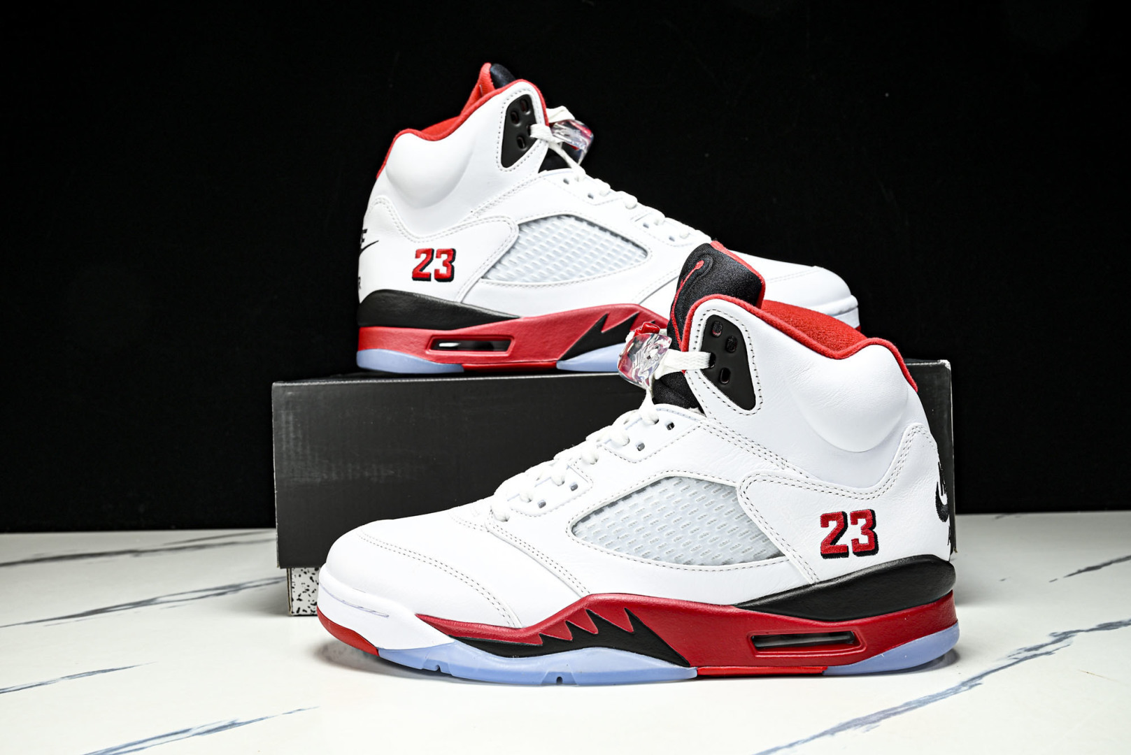 AJ5 尺码40.5-47.5纯原出品-Air Jordan 5 Retro Fire Red Blac