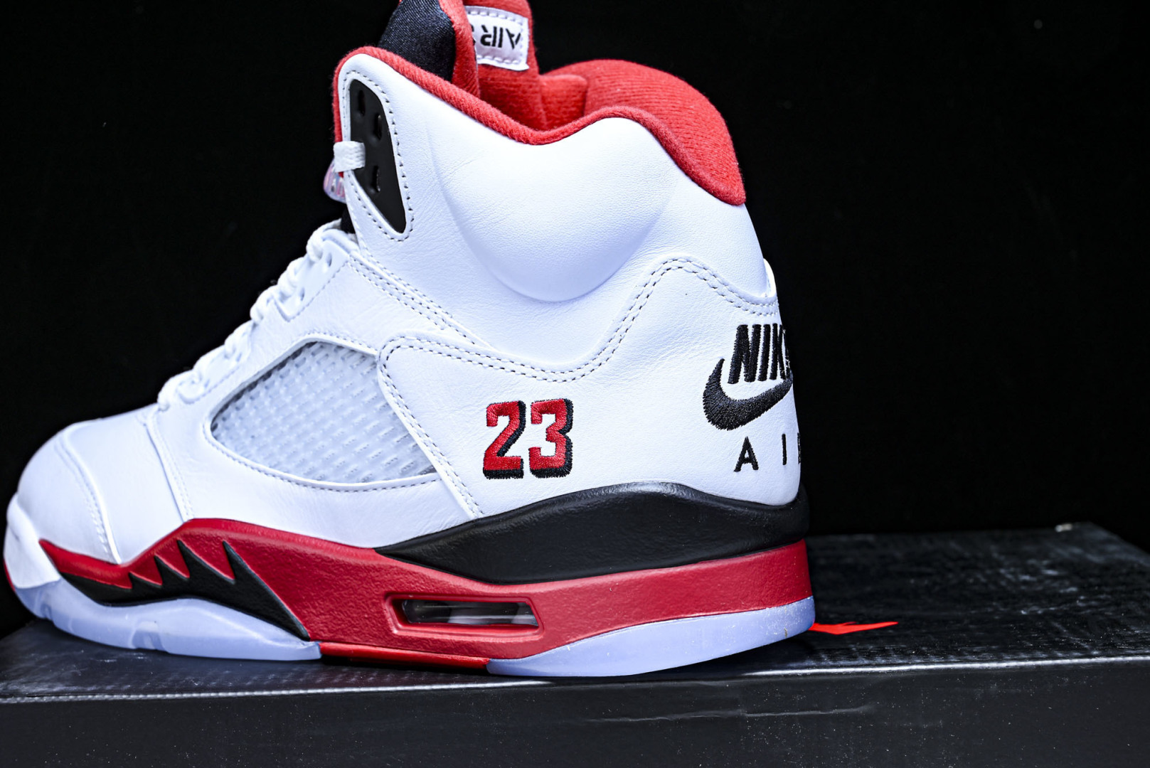 AJ5 尺码40.5-47.5纯原出品-Air Jordan 5 Retro Fire Red Blac