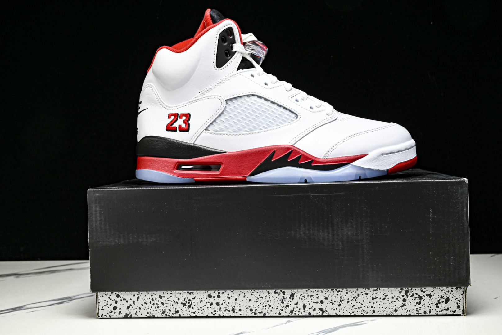AJ5 尺码40.5-47.5纯原出品-Air Jordan 5 Retro Fire Red Blac