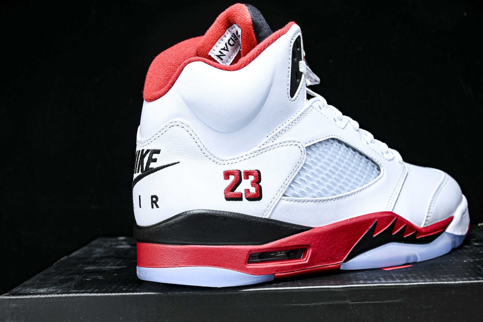 AJ5 尺码40.5-47.5纯原出品-Air Jordan 5 Retro Fire Red Blac