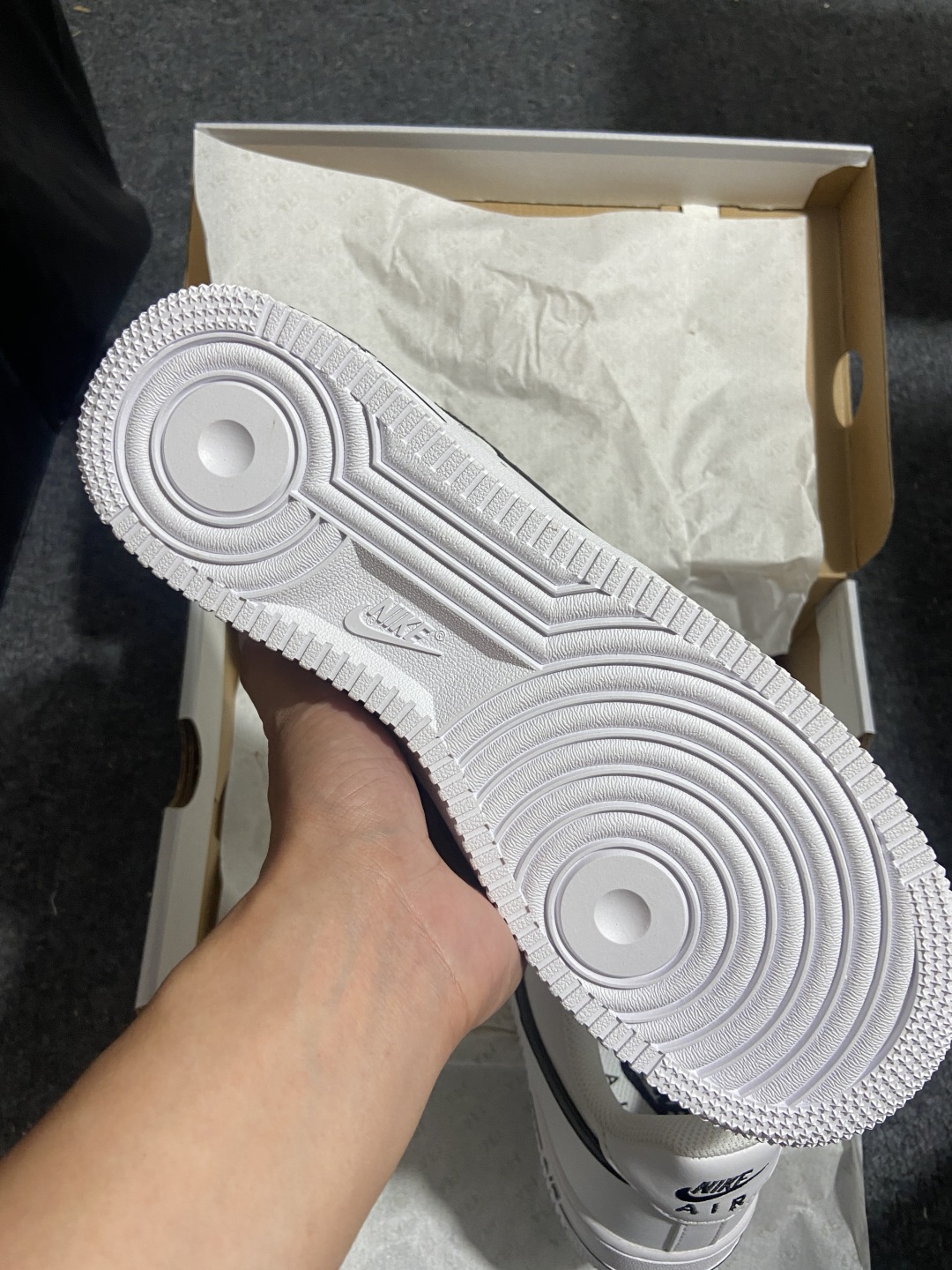 AF1 小权志龙 白色鞋码：35.5-46纯原出品-Air Force 1‘07 小权志龙 白色 CJ0