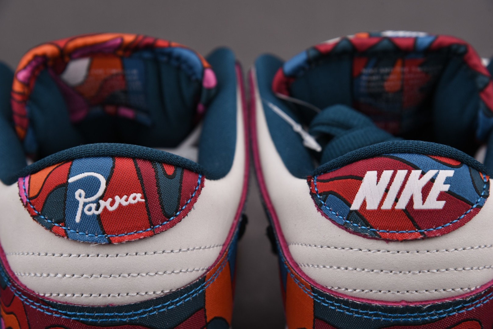 特价清 Parra x Nike SB Dunk Low 联 白蓝红卡通涂鸦 DH7695-600