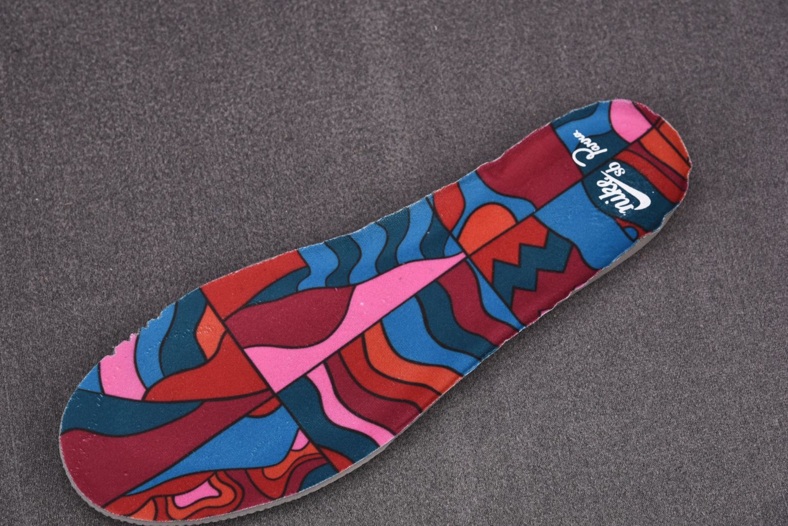 特价清 Parra x Nike SB Dunk Low 联 白蓝红卡通涂鸦 DH7695-600