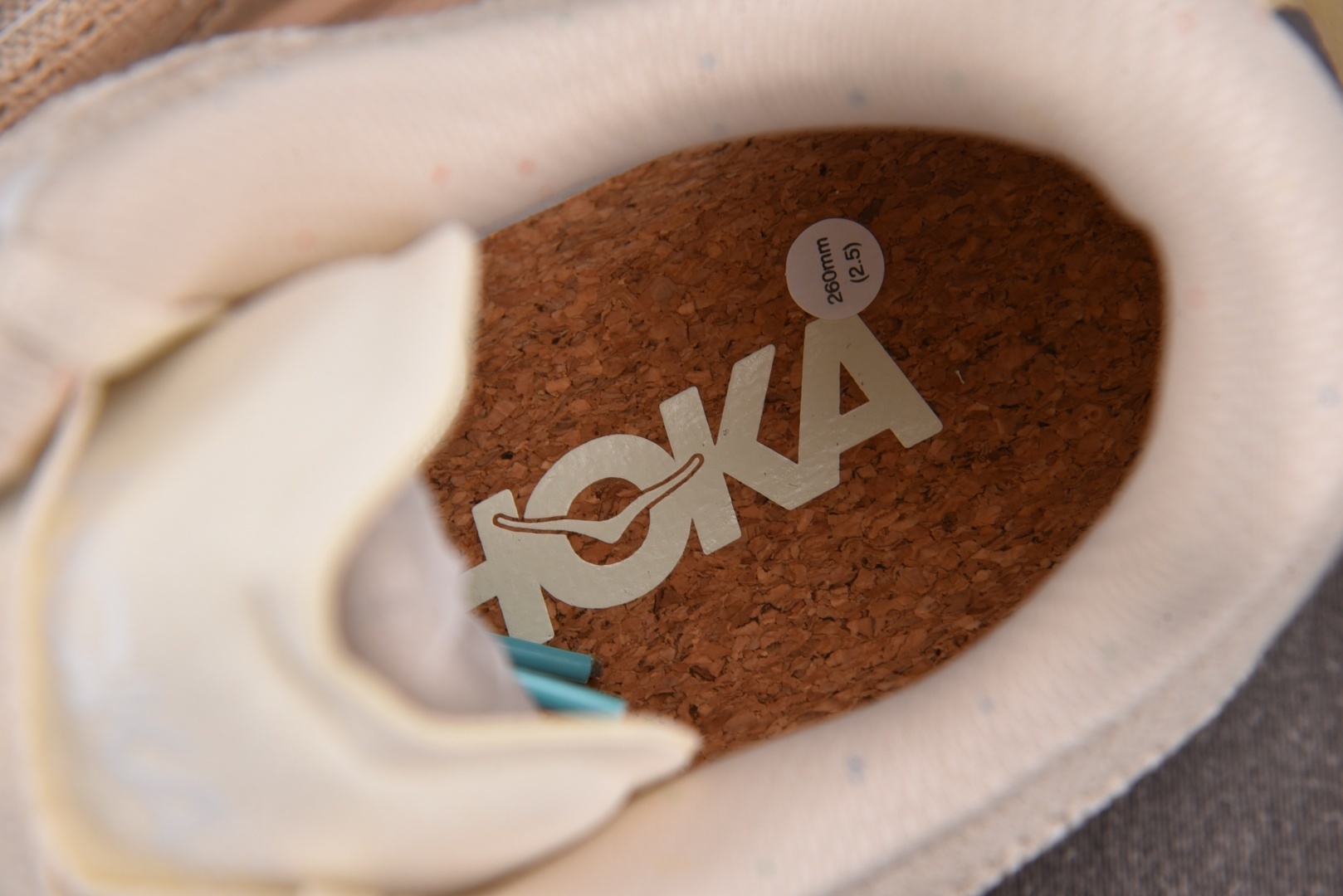 Hoka 尺码:36-45纯原版出品-HOKA Clifton One9 BP Alabaster 米色