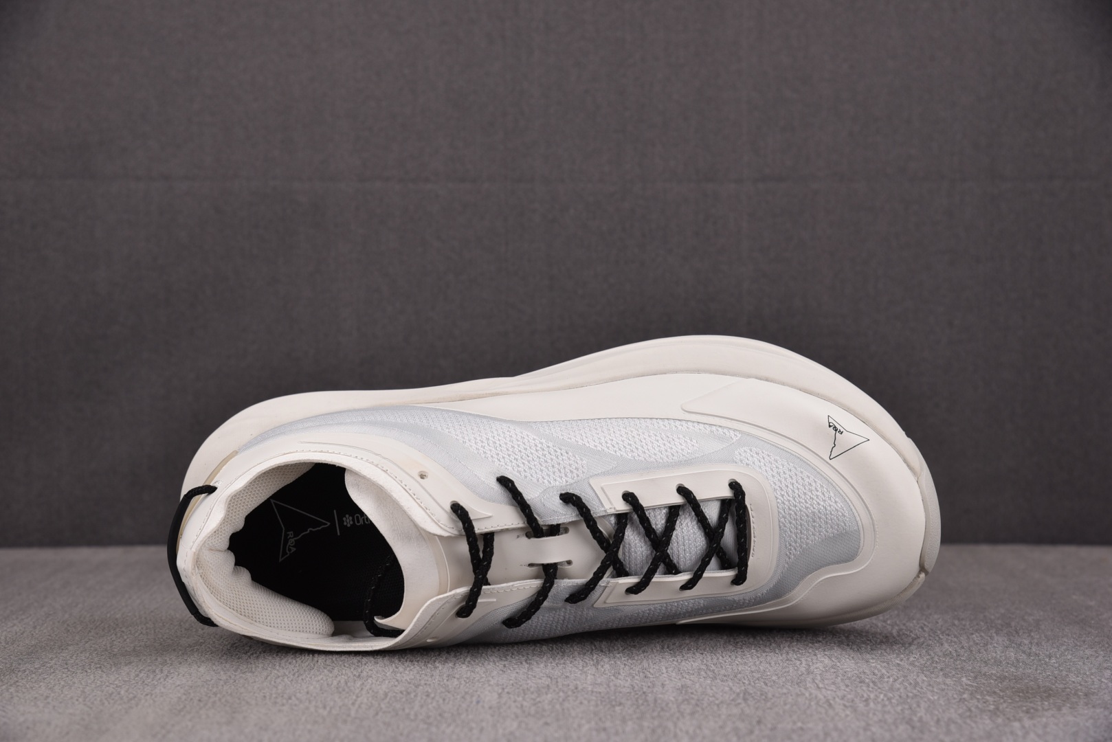 Roa 户外登山鞋 尺码:39-45纯原-Roa Hiking户外登山鞋 白色 黑棕 YZ010尺码39