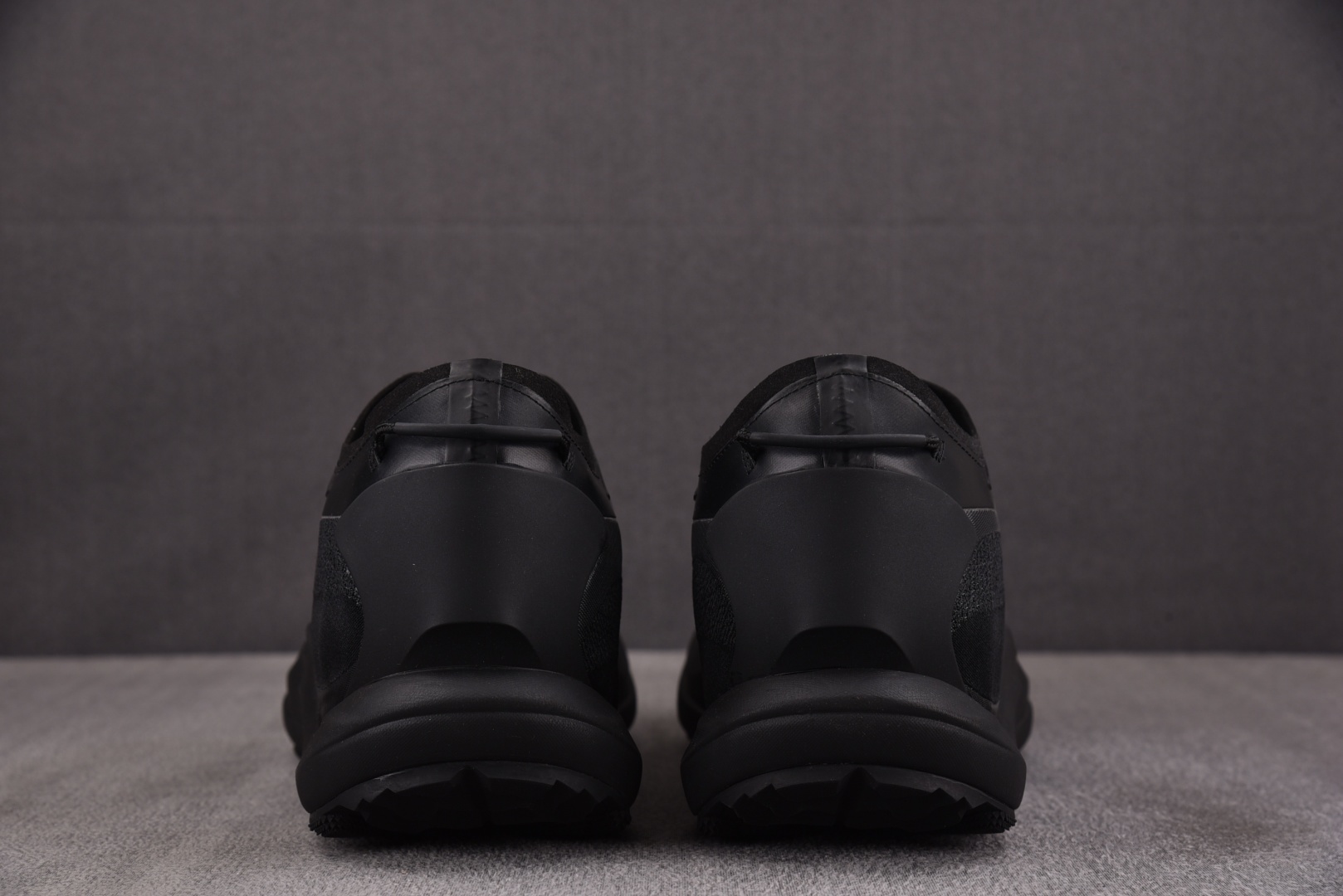 Roa 户外登山鞋 尺码:39-45纯原-Roa Hiking户外登山鞋 白色 黑色 YZ010尺码39