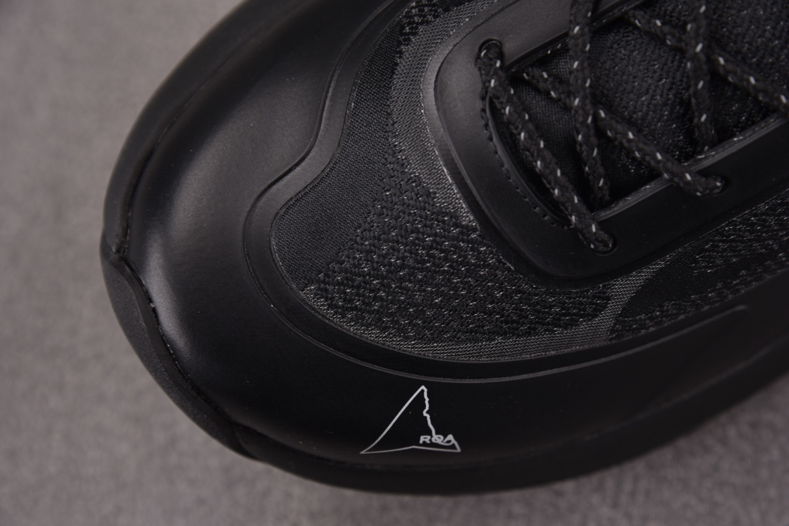 Roa 户外登山鞋 尺码:39-45纯原-Roa Hiking户外登山鞋 白色 黑色 YZ010尺码39