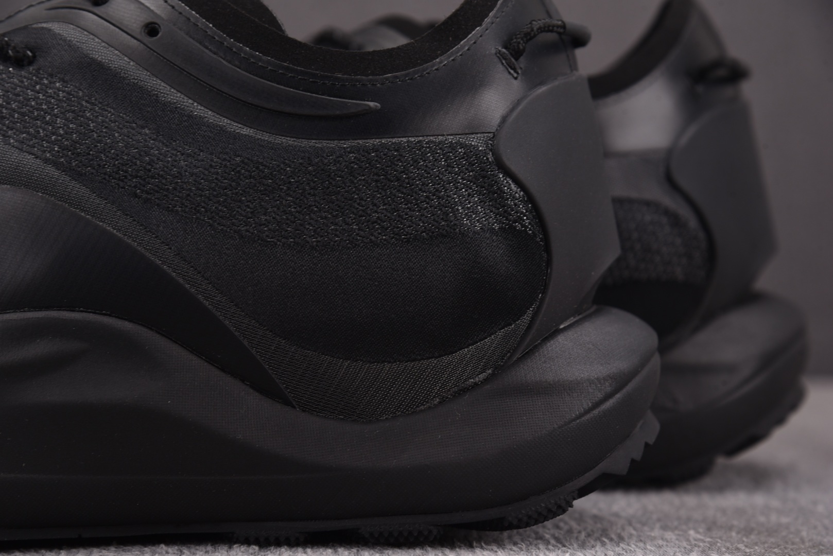 Roa 户外登山鞋 尺码:39-45纯原-Roa Hiking户外登山鞋 白色 黑色 YZ010尺码39